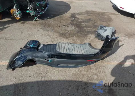 2022 Tesla Model Y Performance Dual Motor All-Wheel Drive z USA, uszkodzony, nr VIN 7SAYGDEF1NF511750